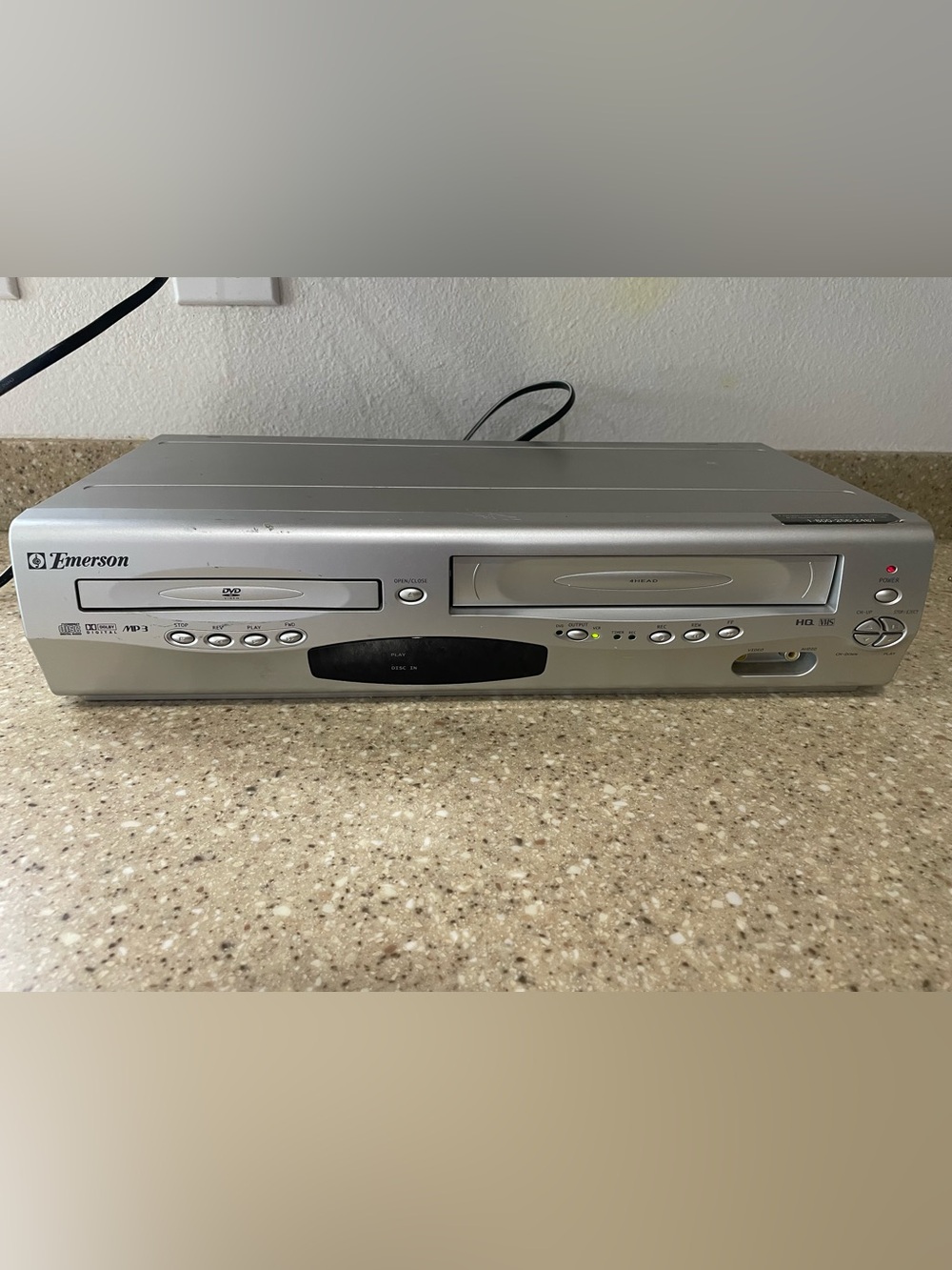 Emerson EWD2203 DVD VCR VHS Combo Player 4 Head Tested Working No Remote